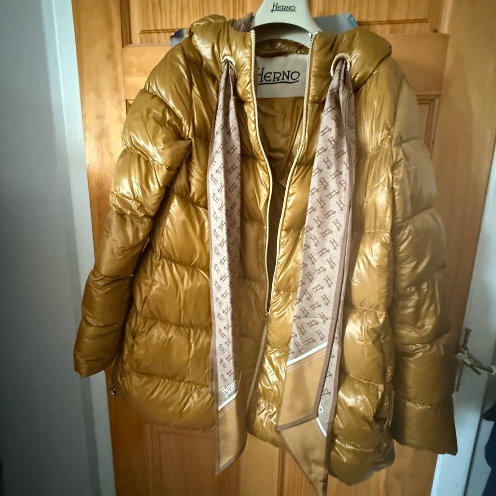 Herno Women's Gold Scarf drtaimed Puffer Jacket